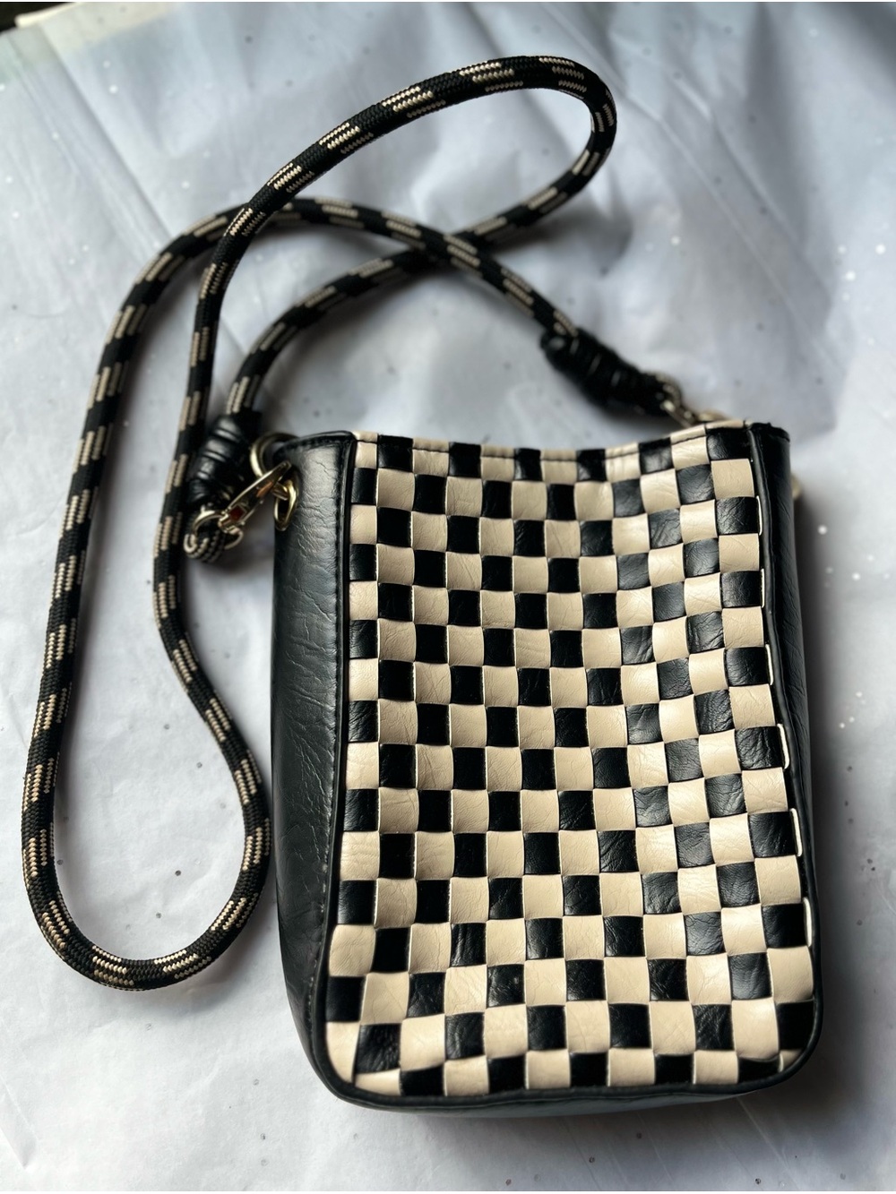 Universal ThreadBlack & Cream Woven Crossbody Bag - Stylish Women’s Shoulder Bag